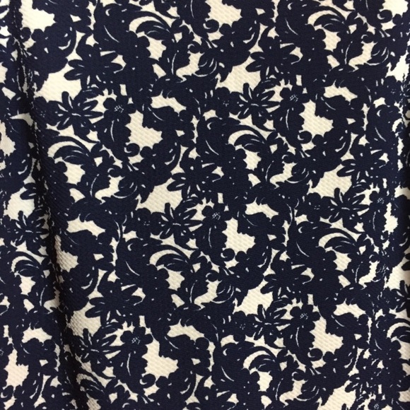 Haani Navy Floral Gold Hardware Cutout Shift Dress - Picture 4 of 7